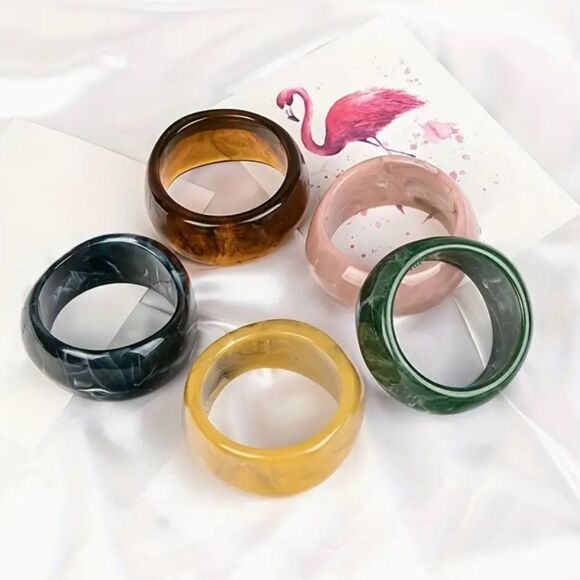 Pink Marbled Chic Resin Bangle - Picture 3 of 3